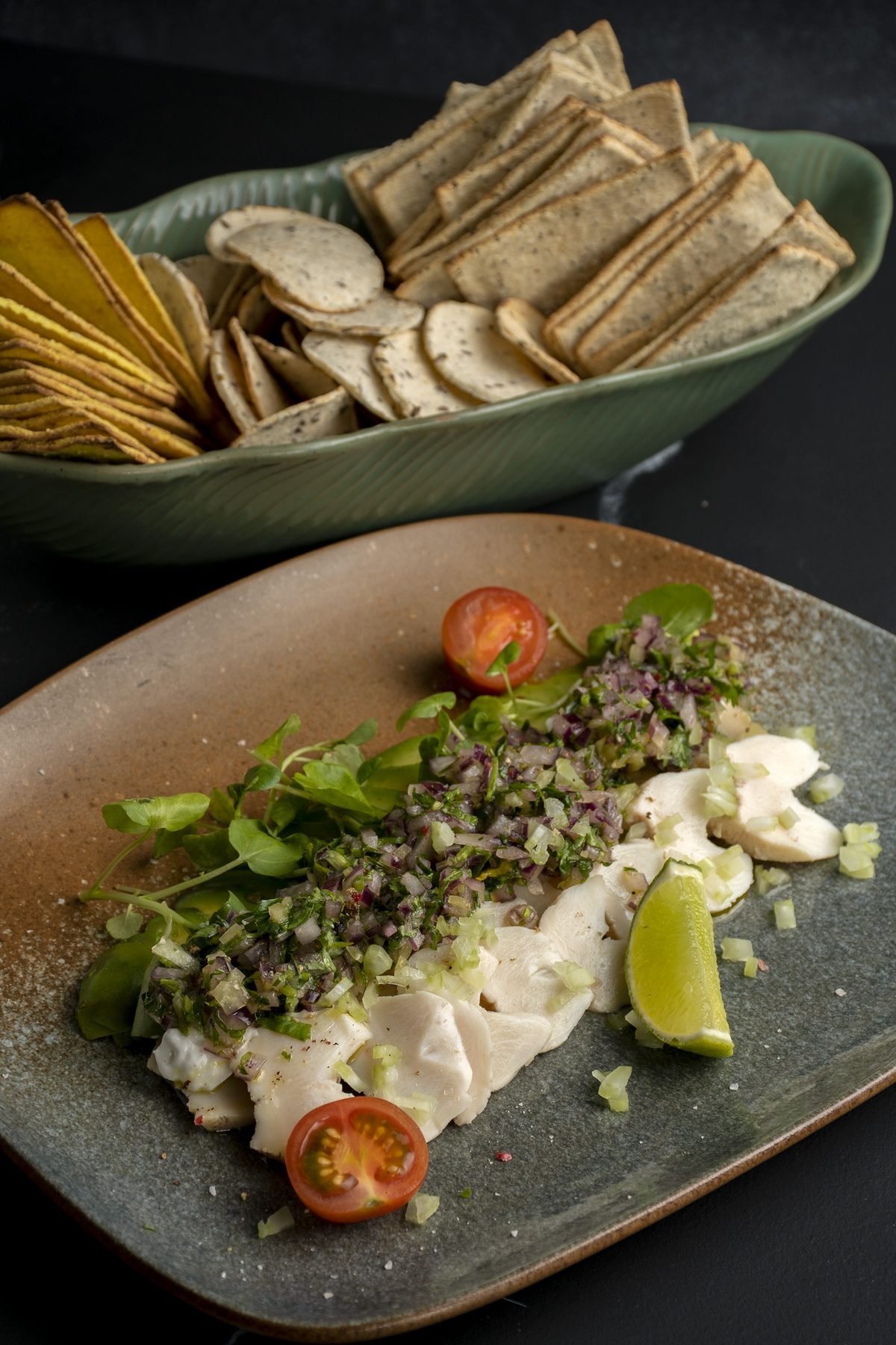 Ceviche y tostadas de Lukas Canevaro